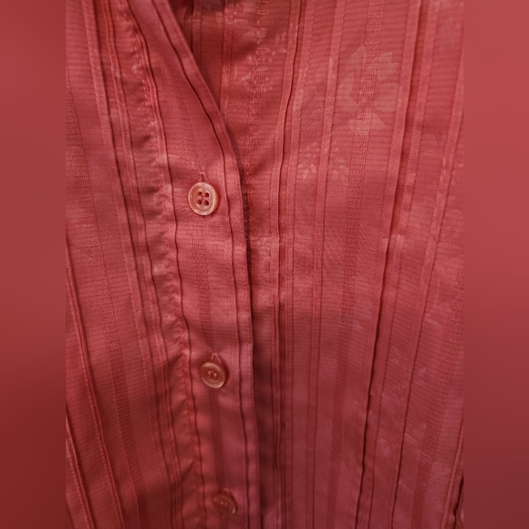 *2/$25* Size 18 Encore button up blouse - Picture 2 of 6